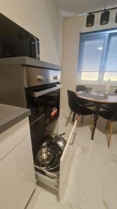 Mias Luxury Apartment ริเยกา ภายนอก รูปภาพ